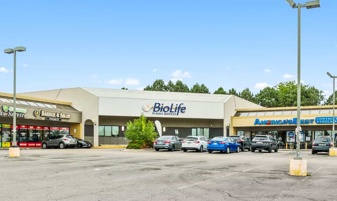 photo of retail center in Aurora CO occupied by BioLife Plasma Services